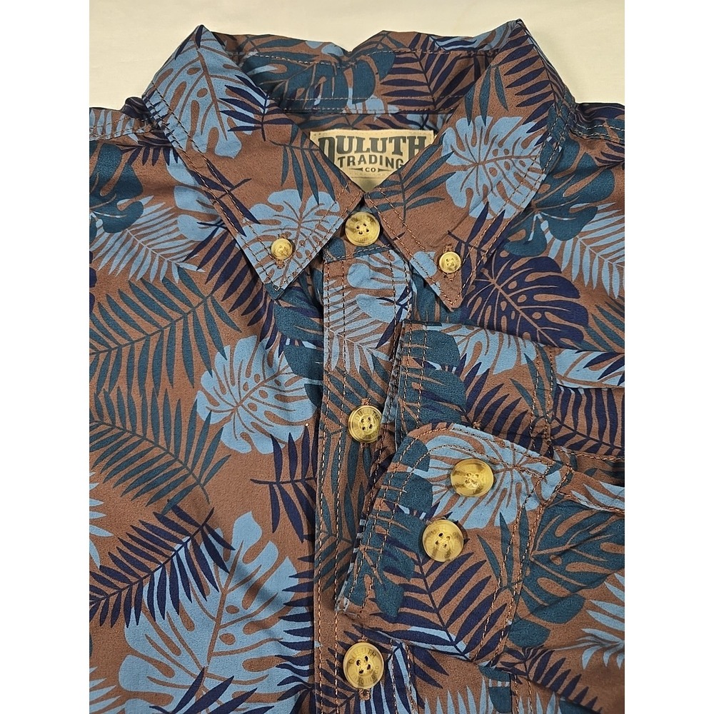 Duluth Trading Button Down Shirt L Outdoor Workwear Hiking Men's